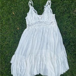 Apricot Lane White Laced Summer Dress
